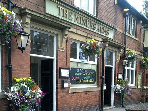 Готель The Miners Arms Лідс Екстер'єр фото